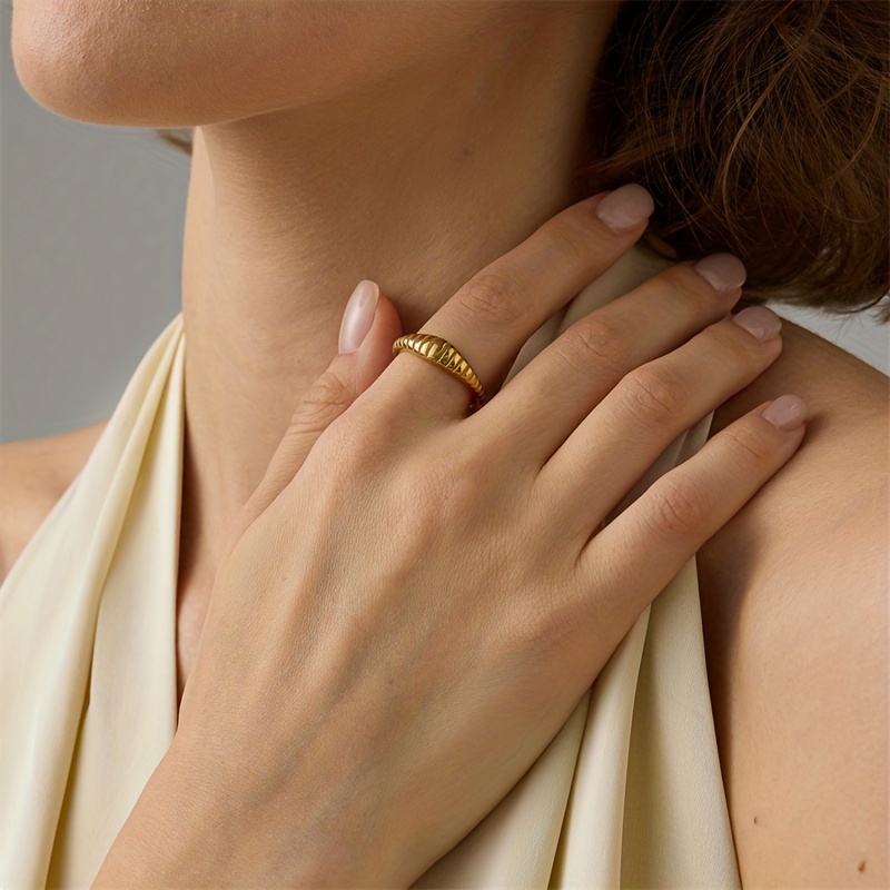 Unisex Vintage Stainless Steel Knot Horn Ring